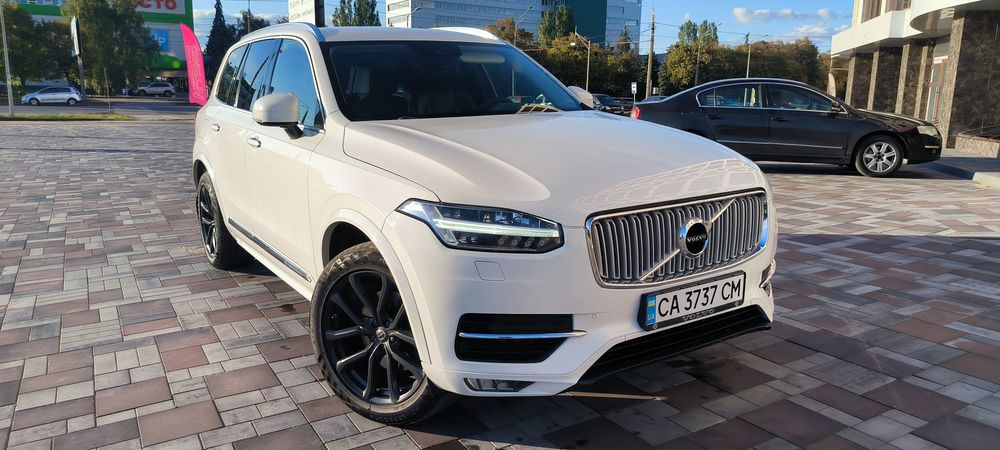 Volvo XC90 офіційна не фарбована