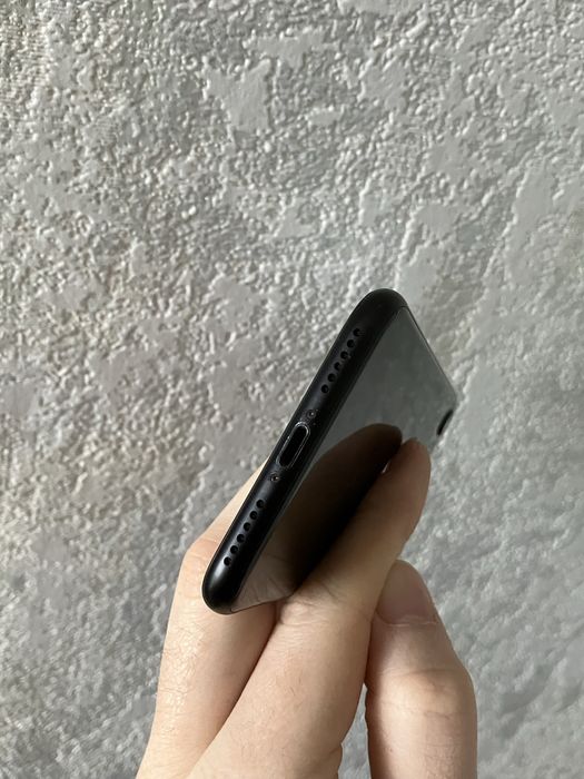 Apple iPhone SE 2 2020 64 ГБ Neverlock