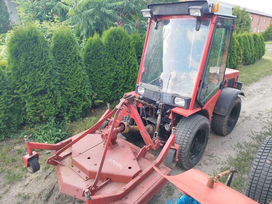 Antonio Carraro 3800 HST z kosiarką sprowadzony
