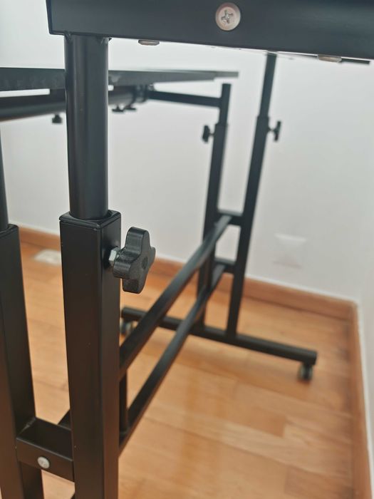 Mesa de Escritório Preta 80x60 | Secretária para Computador, Home Office ou Gaming | ALTURA 60cm | Bom Estado