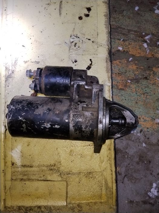 Стартер на Ауди 100 с4