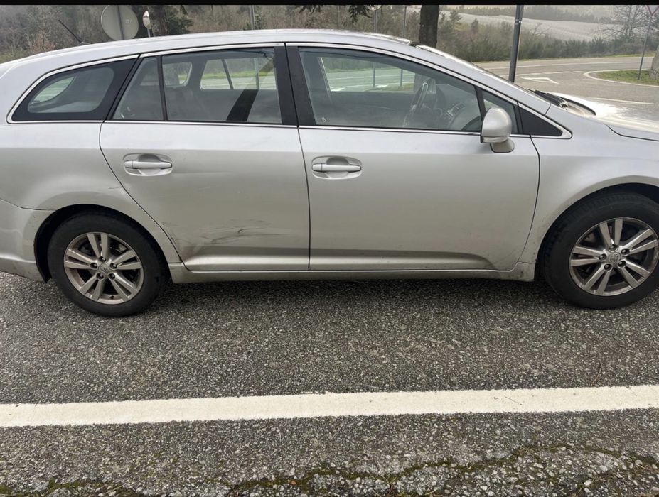 Carrinha toyota avensis