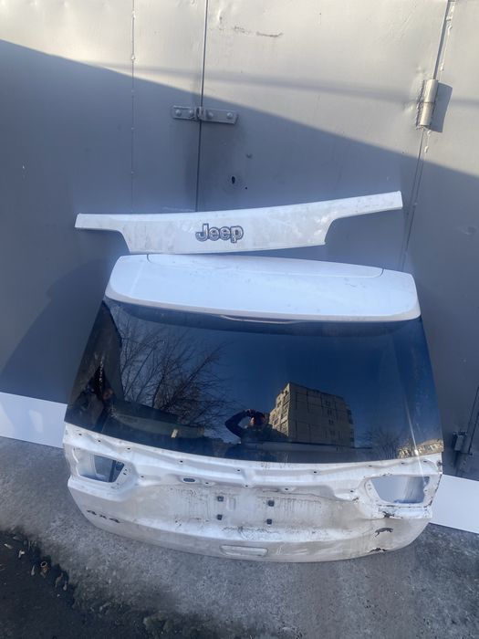 Ляда Jeep Grand Cherokee