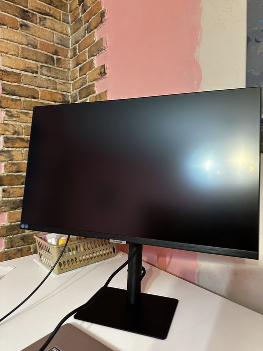 Монітор 27" Samsung S8 S27A800U (LS27A800UNIXCI)