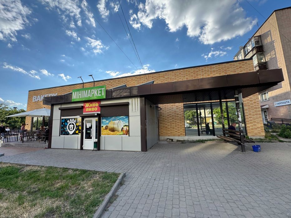 Приміщення біля зупинки по вул. Залізняка (Громова)