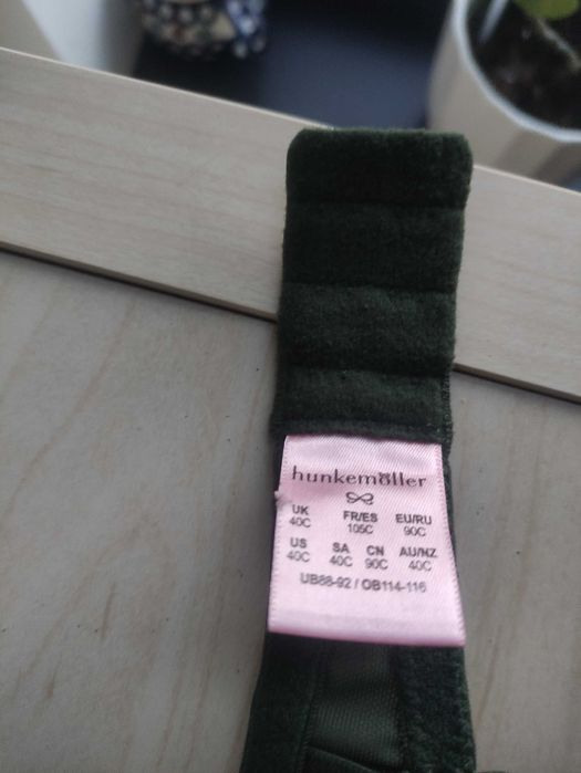 Biustonosz Hunkemoller z fiszbinami , EU90C, jak nowy