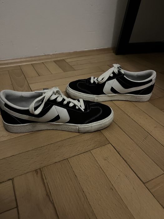 Sneakersy Levis czarne
