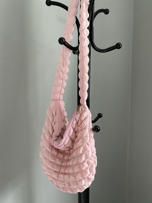 Сумка пудрова, жіноча , в чудовому стані, гарно пошита