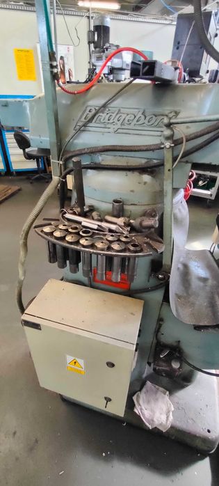 Frezarka Bridgeport 2 HP