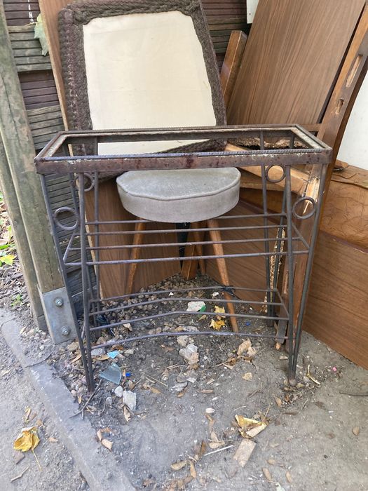 Stołeczek vintage prl na trzech nogach