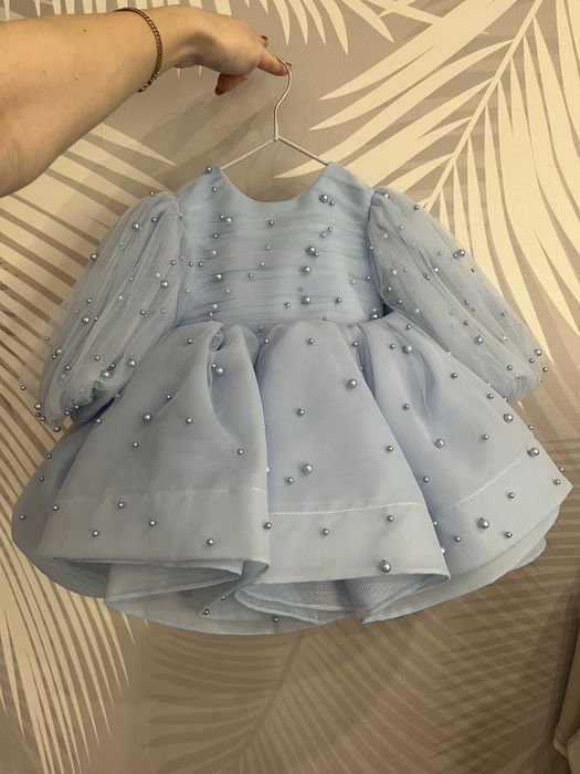 Дитяча сукня, пишна.