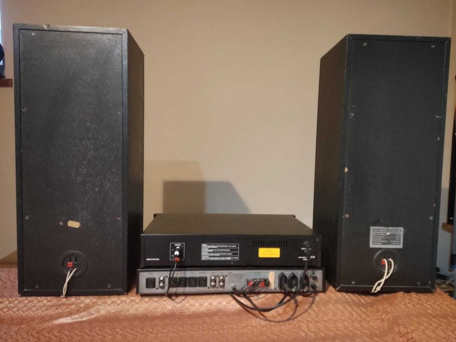 Wieża, sprzęt audio, zestaw muzyczny