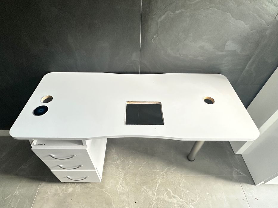 Biurko do manicure Biomak