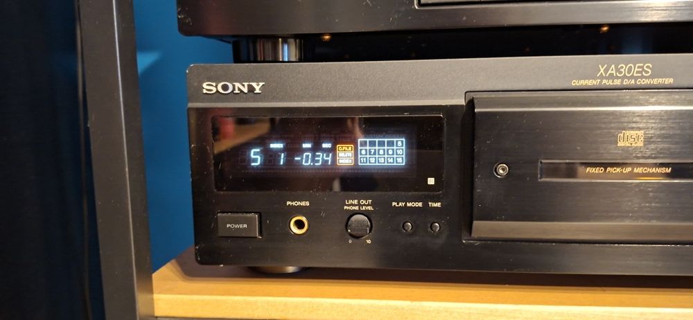 Sony cd xa30es plus pilot  zamienię.