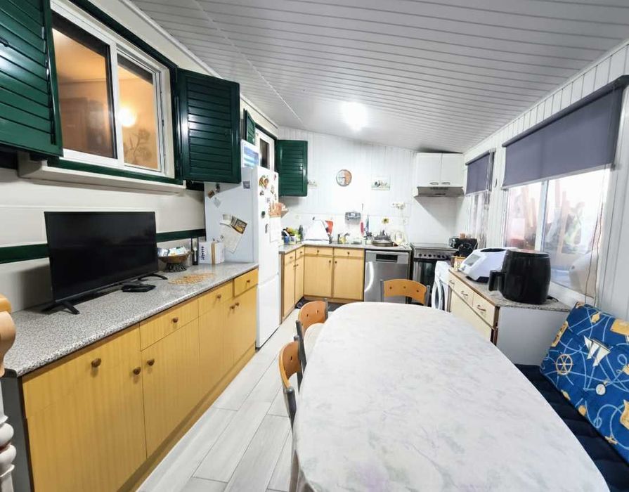 Moradia pré-fabricada T2.