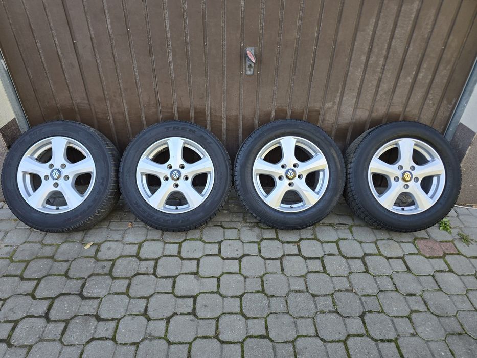 Felgi z oponami 205/65R16C Renault Trafic II 5x118 Opel Vivaro Nissan Primastar