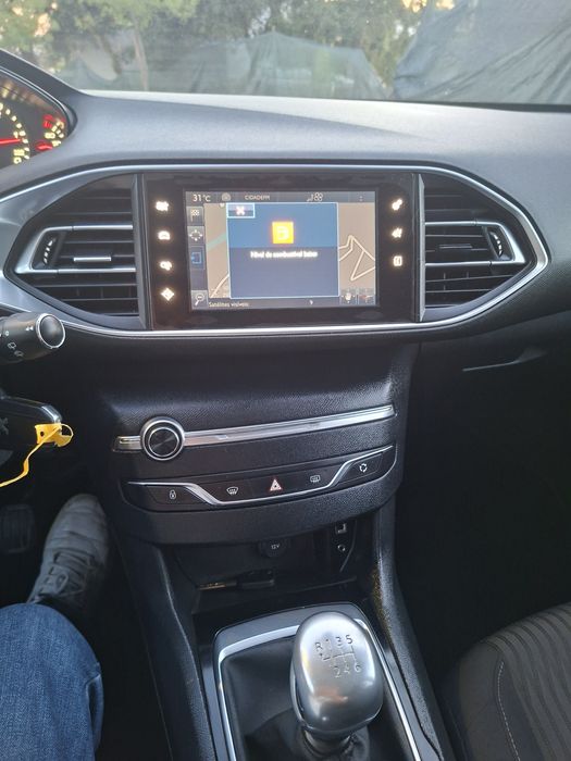 Peugeot 308 Allure 1.6 hdi 120cv 6 Velocidades GPS