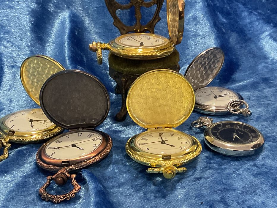 RELOGIOS de bolso quartz a trabalhar ,coleção anúncios abaixo