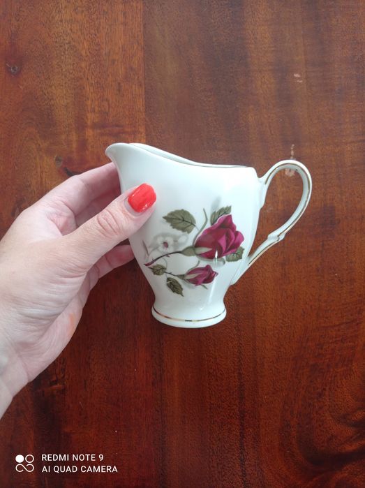 Mlecznik Ćmielów kwiaty róże porcelana PRL