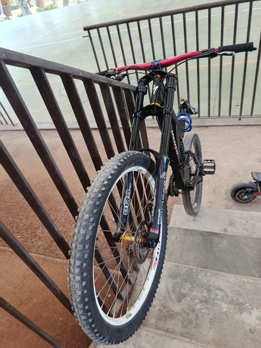 Specialized Big Hit | Marzocchi Bomber 888 | Fox DHX 3.0