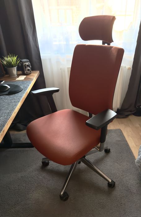 Krzesło biurowe obrotowe