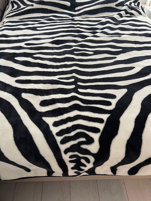 Kapa, narzuta z motywem zebry