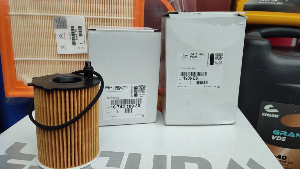 Оригінальні паливні масляні фільтра PSA Peugeot Citroen 1.6hdi. 10-
