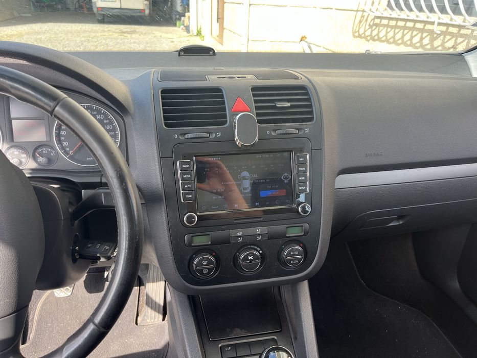VW Golf 1.6 FSI 115cv