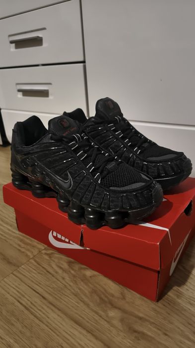 Nike shox.        .