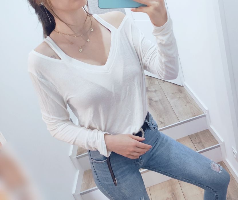 Bluzeczka biała odkryte ramiona ASOS