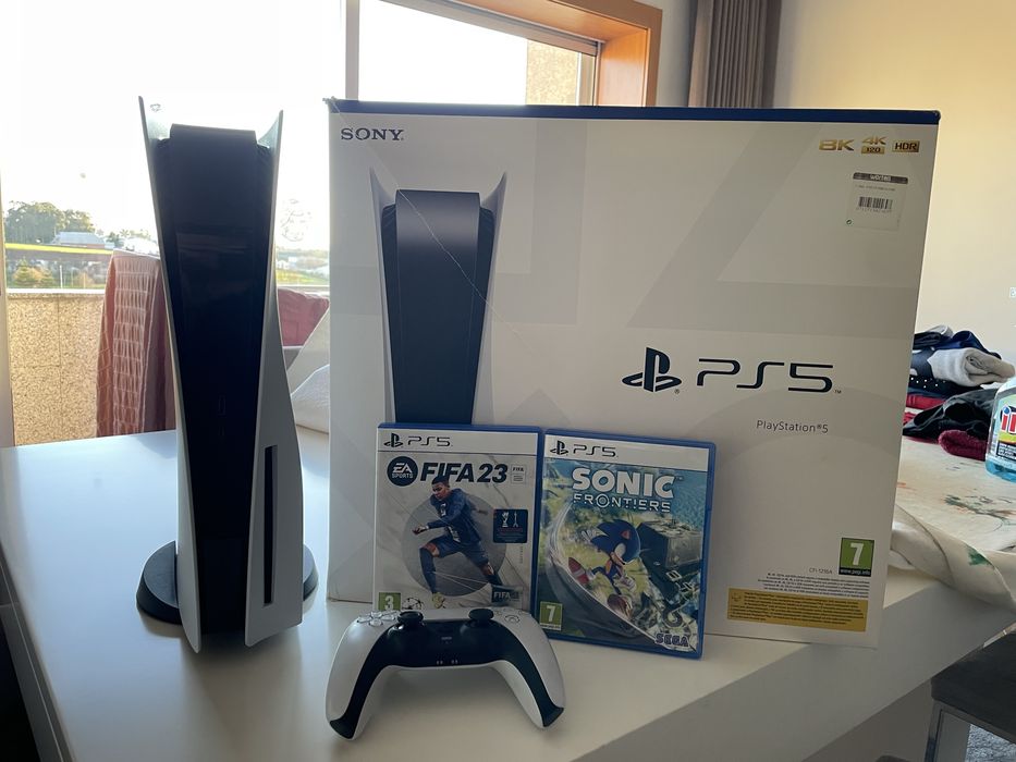 PS5 Versão Disco (Como Nova) + 2 Jogos + Caixa Original