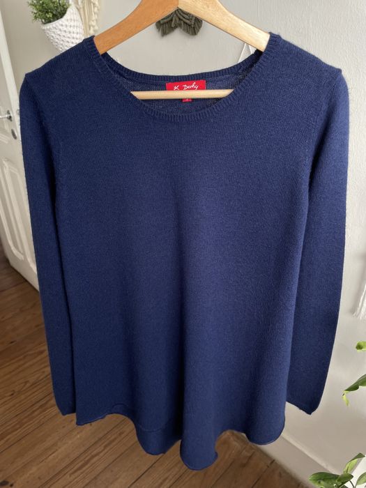 Camisola azul com simetria da Derby M