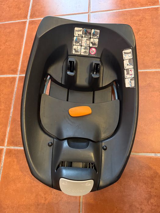 Cadeirinha Cybex + Base Isofix | Bom estado