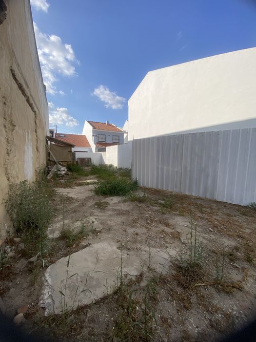 Terreno urbano centro de almeirim