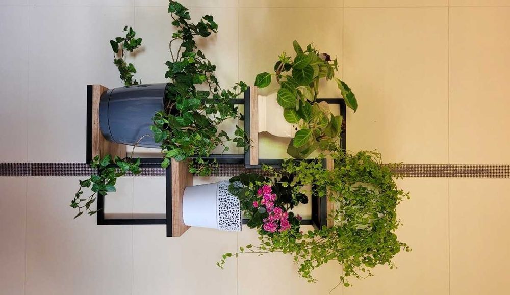 Kwietnik na ścianę wiszący półka ścienna loft 4 regał