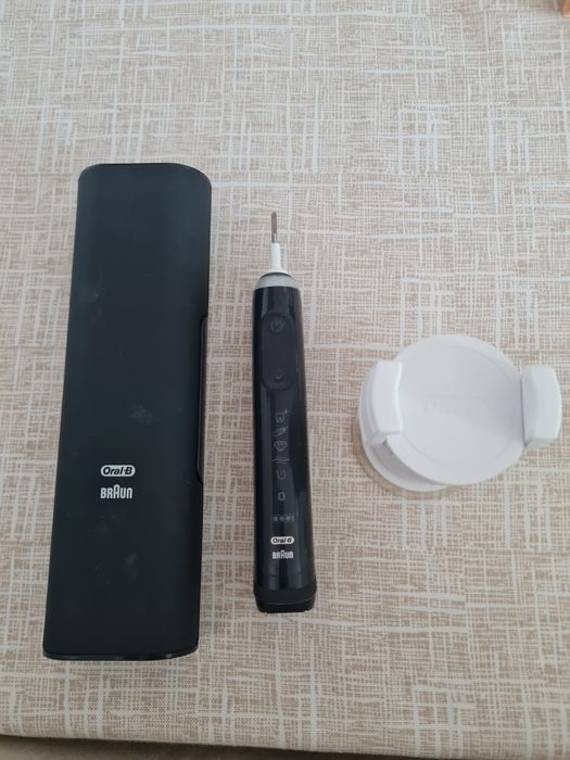 Escova Eletrica oral b Genius 9000