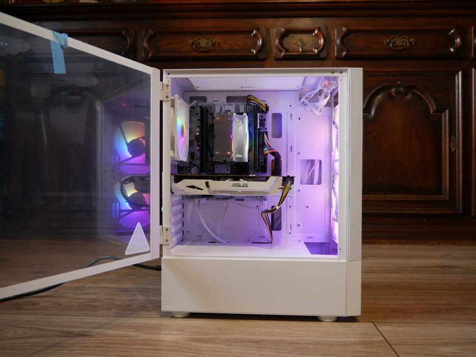 Komputer Gamingowy "Snow Pearl" (32GB ram, SSD NVME,)