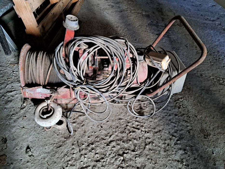 Guincho Elétrico com Estrutura