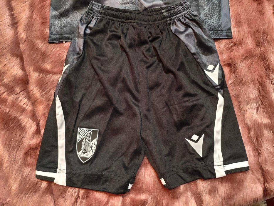 Camisola Criança Vitória Guimarães Equipamento Preto | NOVO