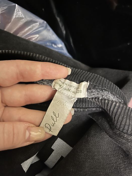 Укорочений чорний світшот Pull&Bear | S