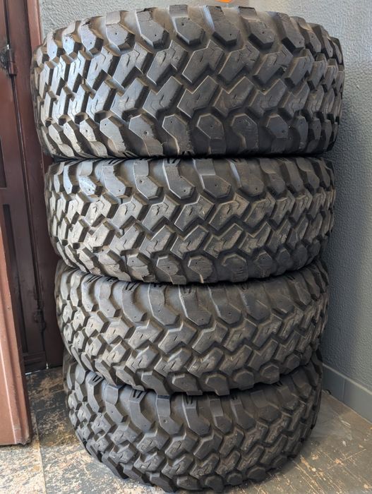 4 Pneus novos PRO COMP MUD TERRAIN 35/12´5/15