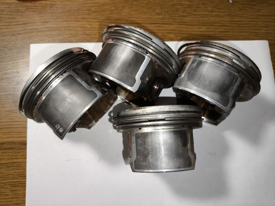 Поршни VAG 1.6 bse Фольксваген,Шкода,Сеат, Ауди.