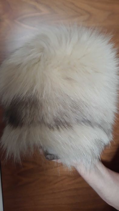 Sprzedam   Nowa czapka z lisa