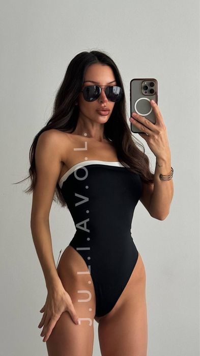 Купальник бандо prettylittlething