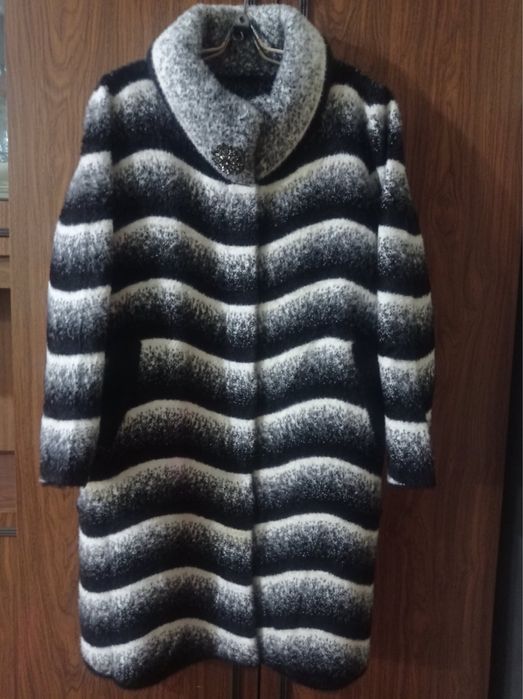 Продам пальто альпака