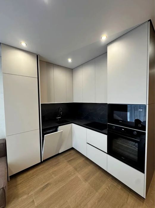 ДИЗАЙНЕРСЬКА 1+1к. квартира в ЖК Паркові Озера2, вул. Воскресенська 2В