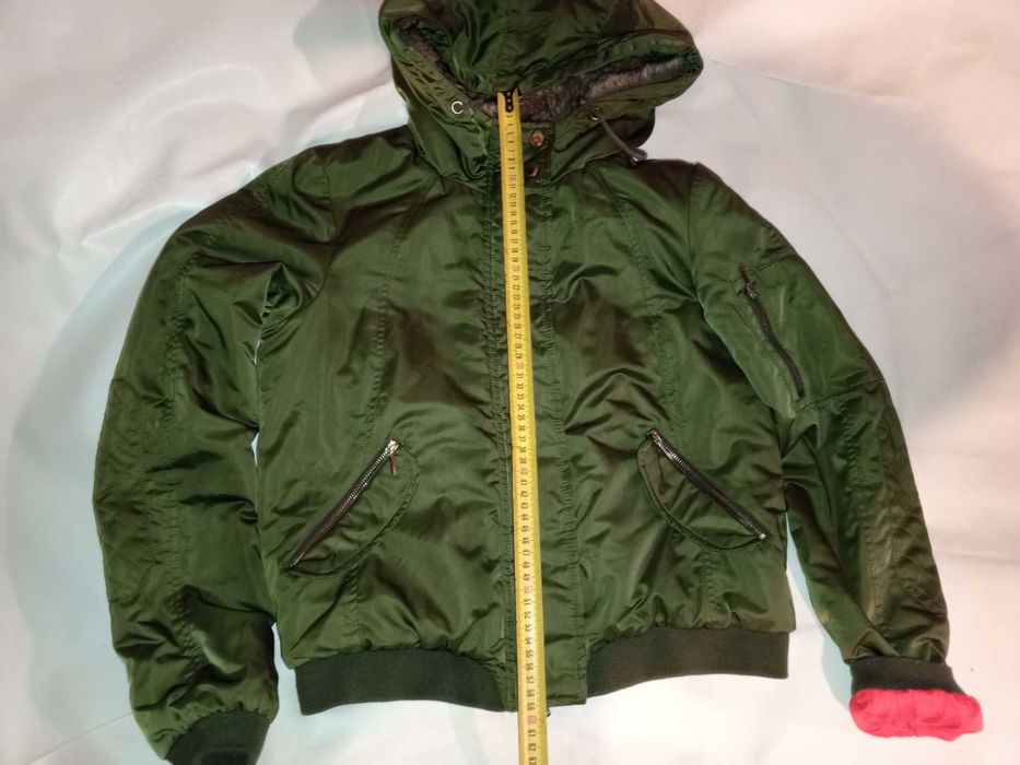 Куртка женская ZARA TRAFALUK в идеале.