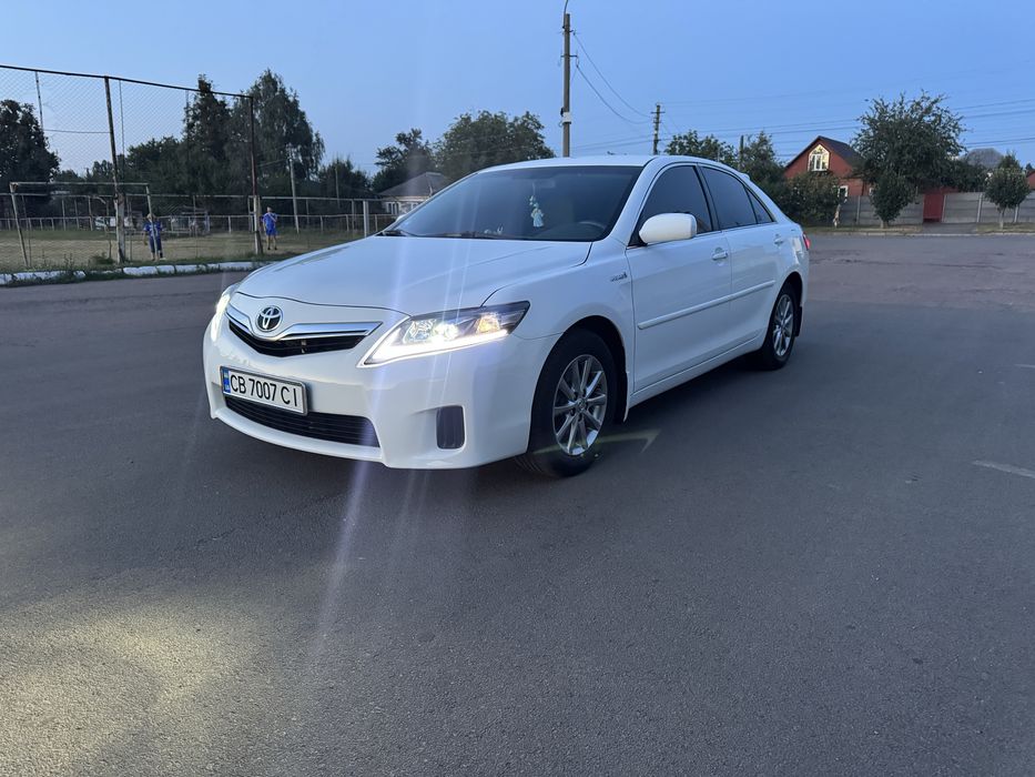 Toyota  Camry  HYBRID