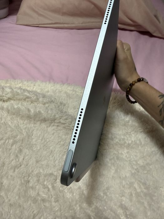 iPad Air 13 polegadas (M3), acompanhado de Apple Pencil Pro