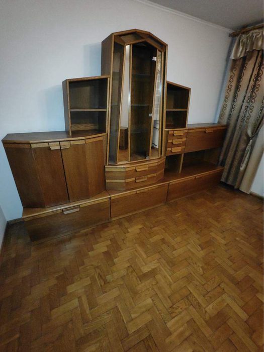 Meblościanka – zadbana, solidna, pojemna